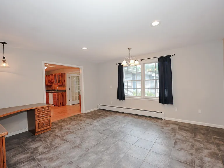 55 Holbrook Hill Rd — Photo 14