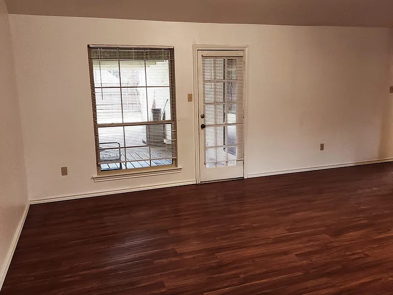 604 Chaffee Dr — Photo 5