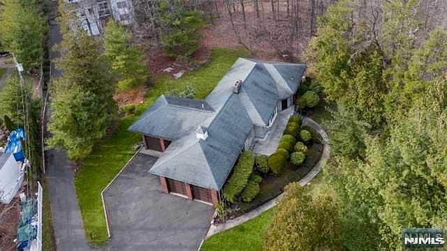 1st image of 35 Old Dock Rd