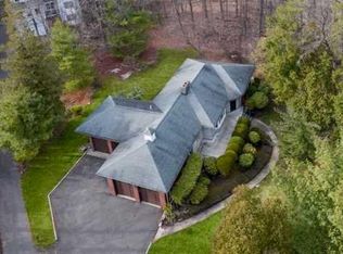 35 Old Dock Rd, Alpine, NJ 07620