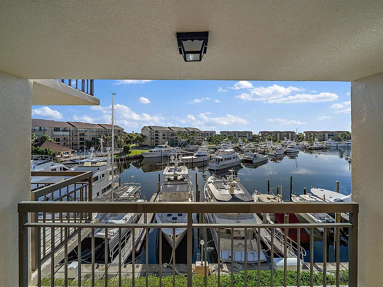 2601 Marina Isle Way #402 — Photo 14
