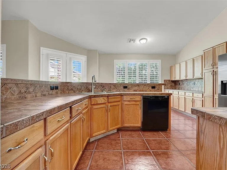 7308 Rustic Meadow St — Photo 5