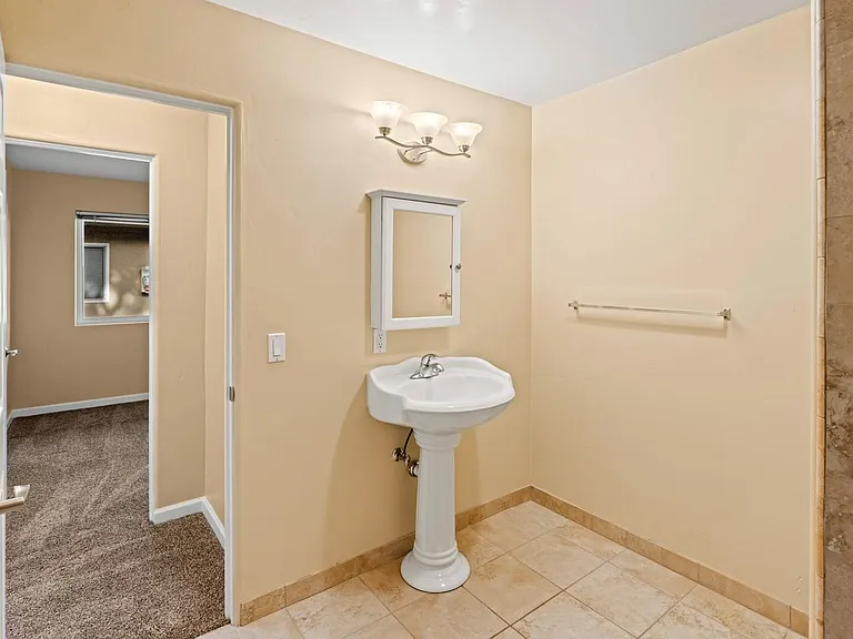 The Garden Apartments — Photo 12