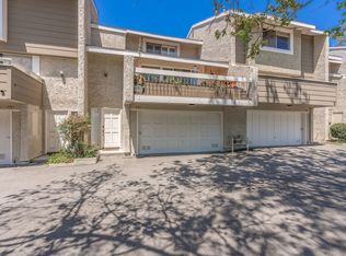 733 Warwick Ave, Thousand Oaks, CA 91360