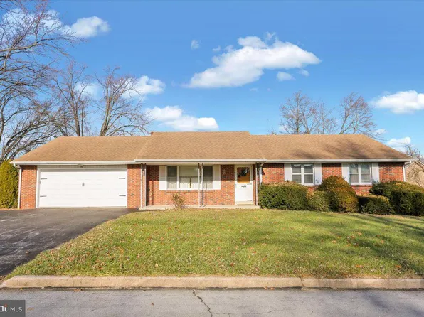 9 Annabeth Rd, Oley, PA 19547