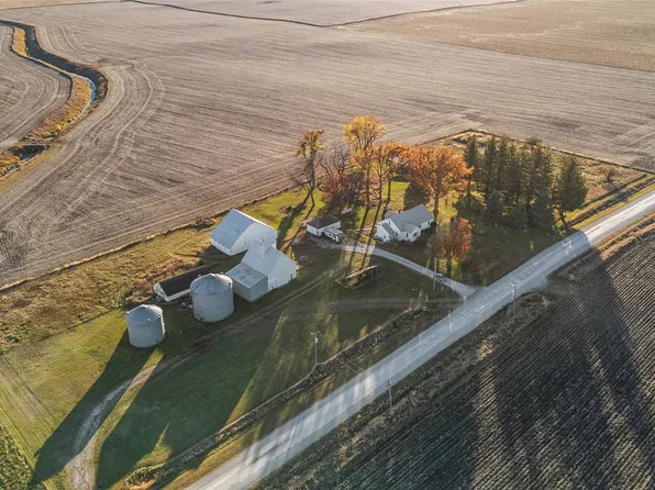 12188 210th St, Linden, IA 50146