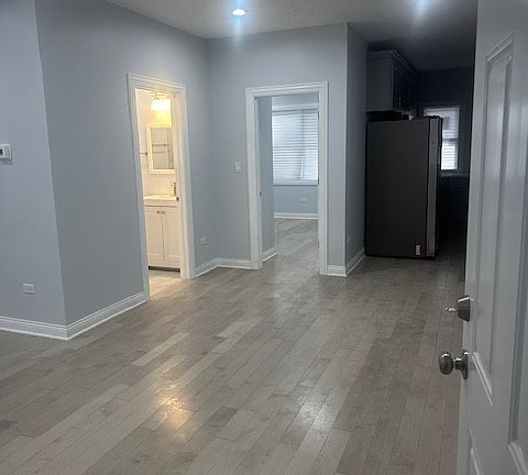 5th image of 1840 S Sawyer Ave #1