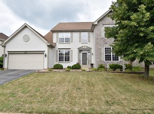 270 Hampton Rd, Sugar Grove, IL 60554