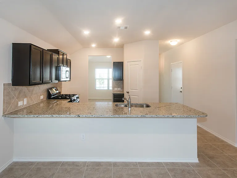 5717 Southerner Way — Photo 5