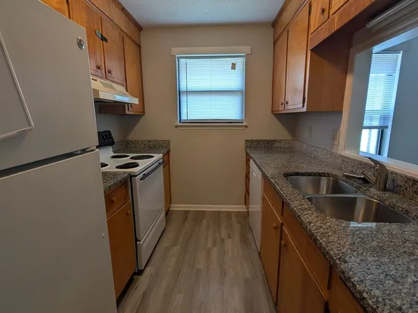 171 Hummingbird Ave APT B, Ladson, SC 29456
