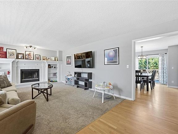 5th image of 14875 W Peppermill Dr