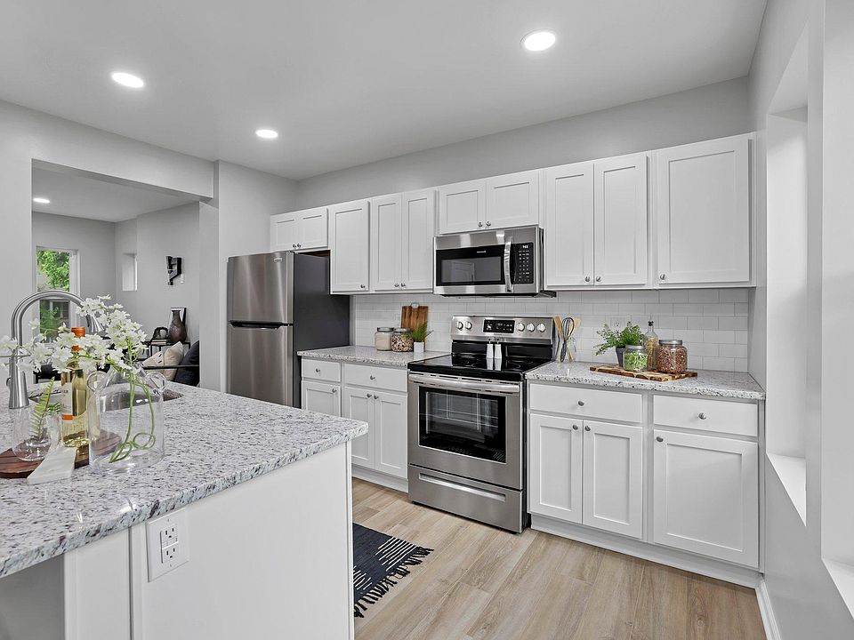 Beautiful light in large kitchen