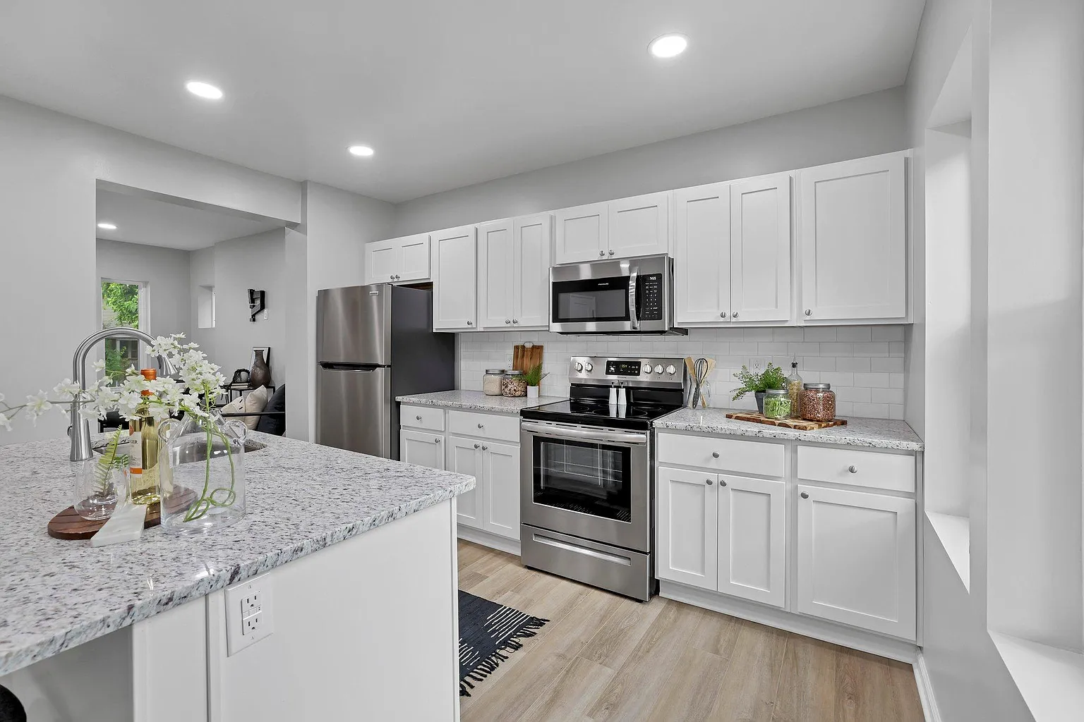 185 N Harris Ave #185 photo 1