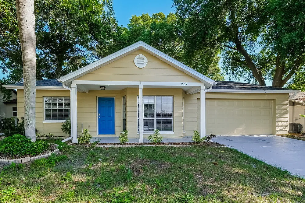 3 bed, 2.0 bath, 1786 sqft, $1,990 — Photo 1
