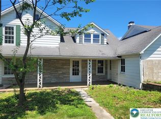 3489 W Walker Rd, Walnutport, PA 18088