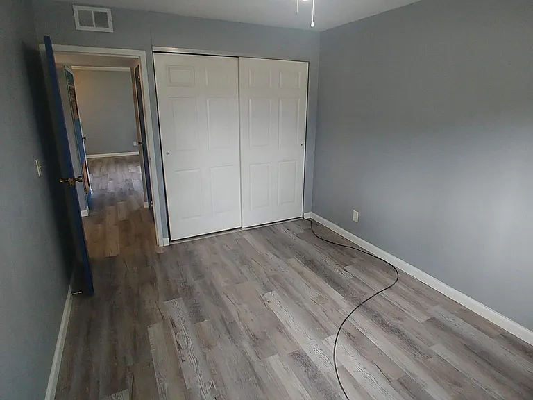210 E Mulberry St #8 — Photo 9