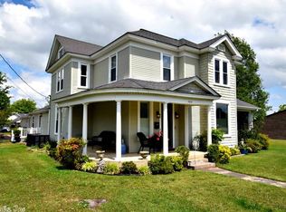 400 8th St, Mena, AR 71953