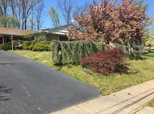 4 Summerall Rd, Somerset, NJ 08873