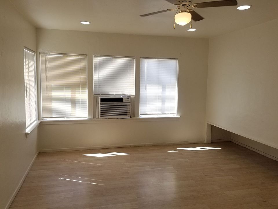 2nd image of 612 W Orange Ave