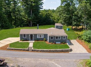 2 Janes Ln, Carver, MA 02330