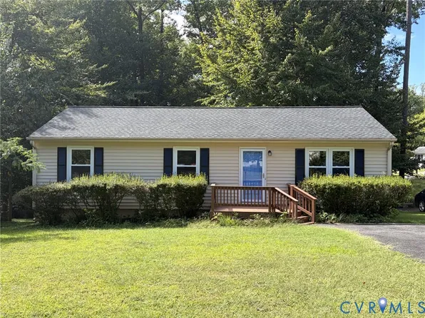 5571 Heatherhill Dr, North Chesterfield, VA 23234