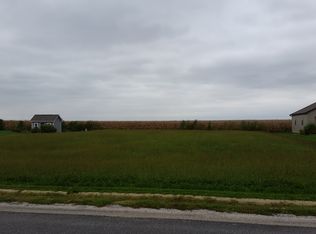 389 Clearview Rd, El Paso, IL 61738