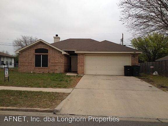 2nd image of 4611 Chantz Dr
