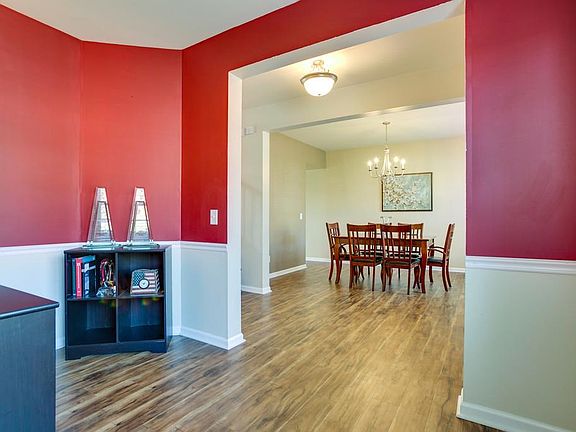 4th image of 5511 Stonefield Dr