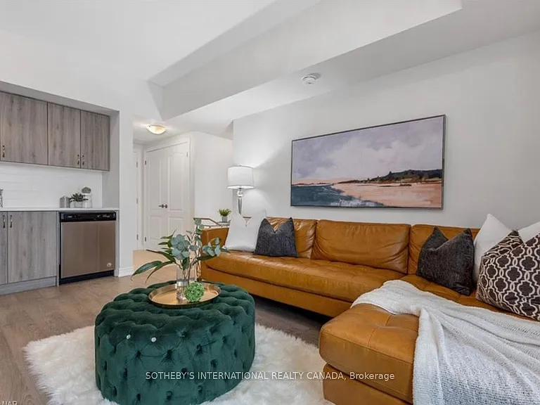 218 Law Dr — Photo 1