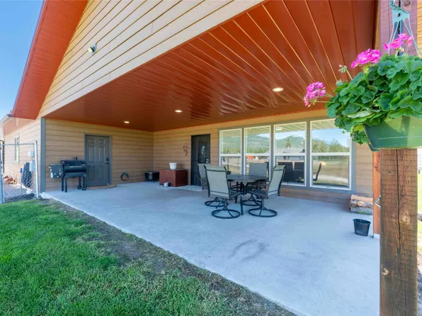 9 Fairway Ct, Plains, MT 59859