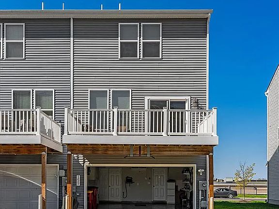 5th image of 159 Presidents Pointe Ave #159