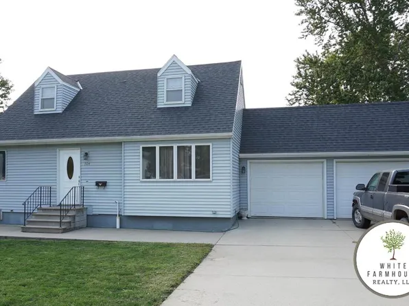 704 Sherman St, Wayne, NE 68787