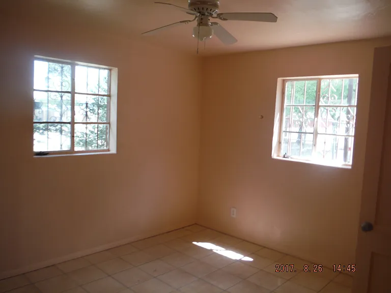 2607 N La Verne Ave — Photo 6