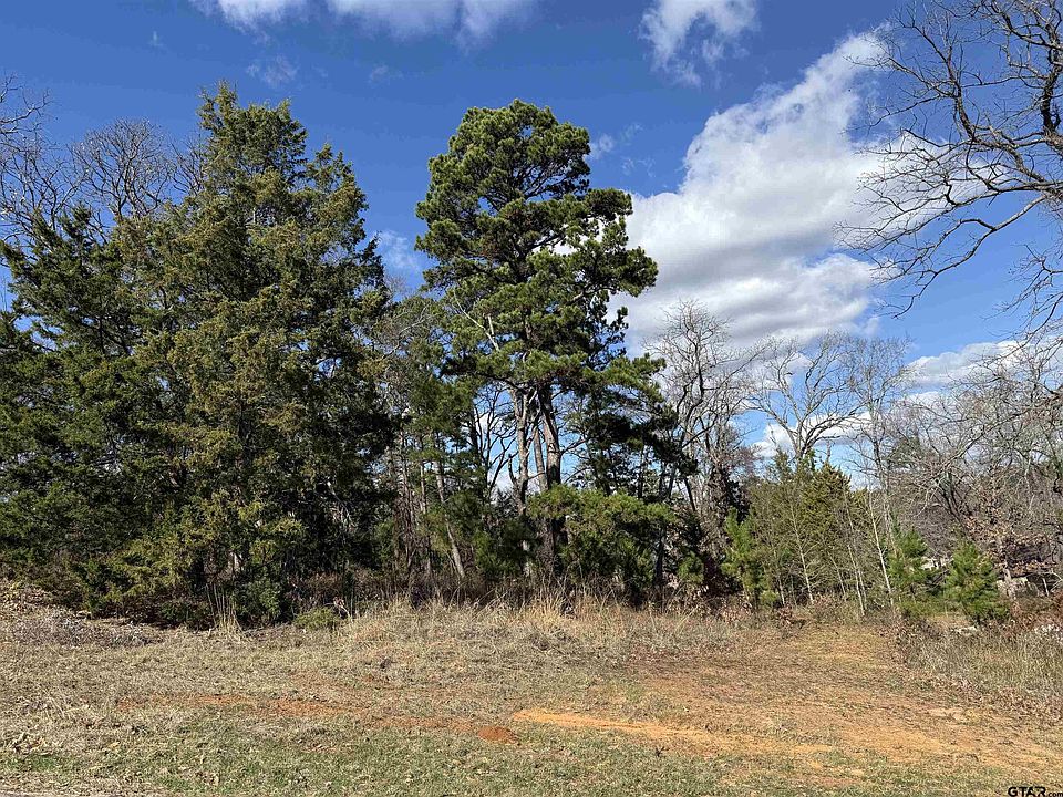 1st image of 15899 Crazy Horse Dr