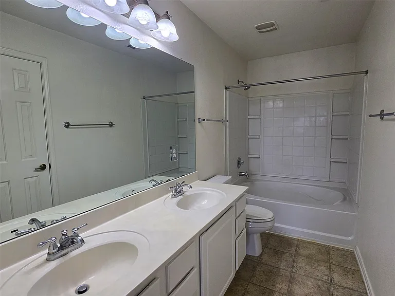 2021 Rim Rock Dr — Photo 6