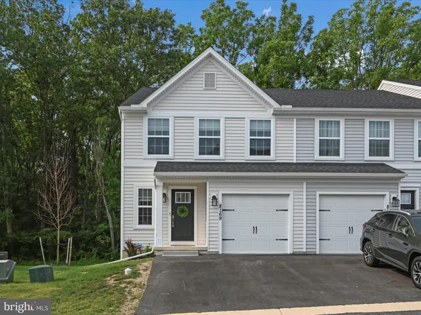 8169 Haley Ct, Harrisburg, PA 17112