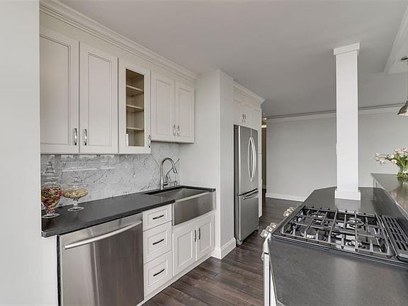 5th image of 6050 Blvd East APT 11C