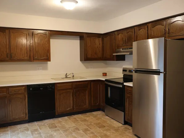 4124 Beach St APT 4, Rockford, IL 61108