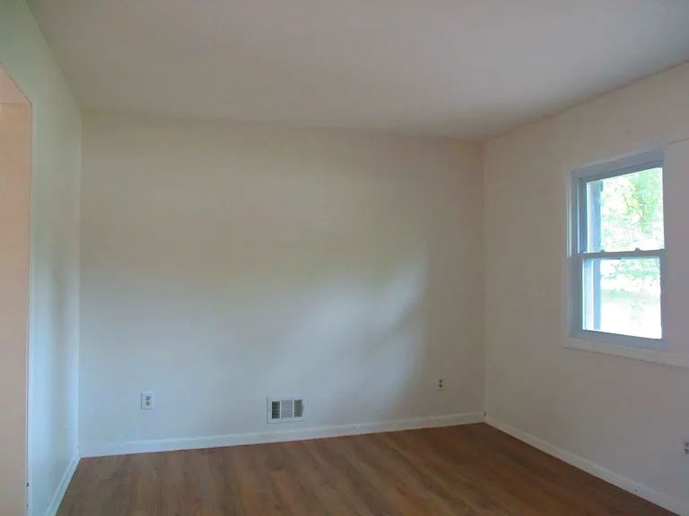 4940 Powell Ave #A — Photo 2