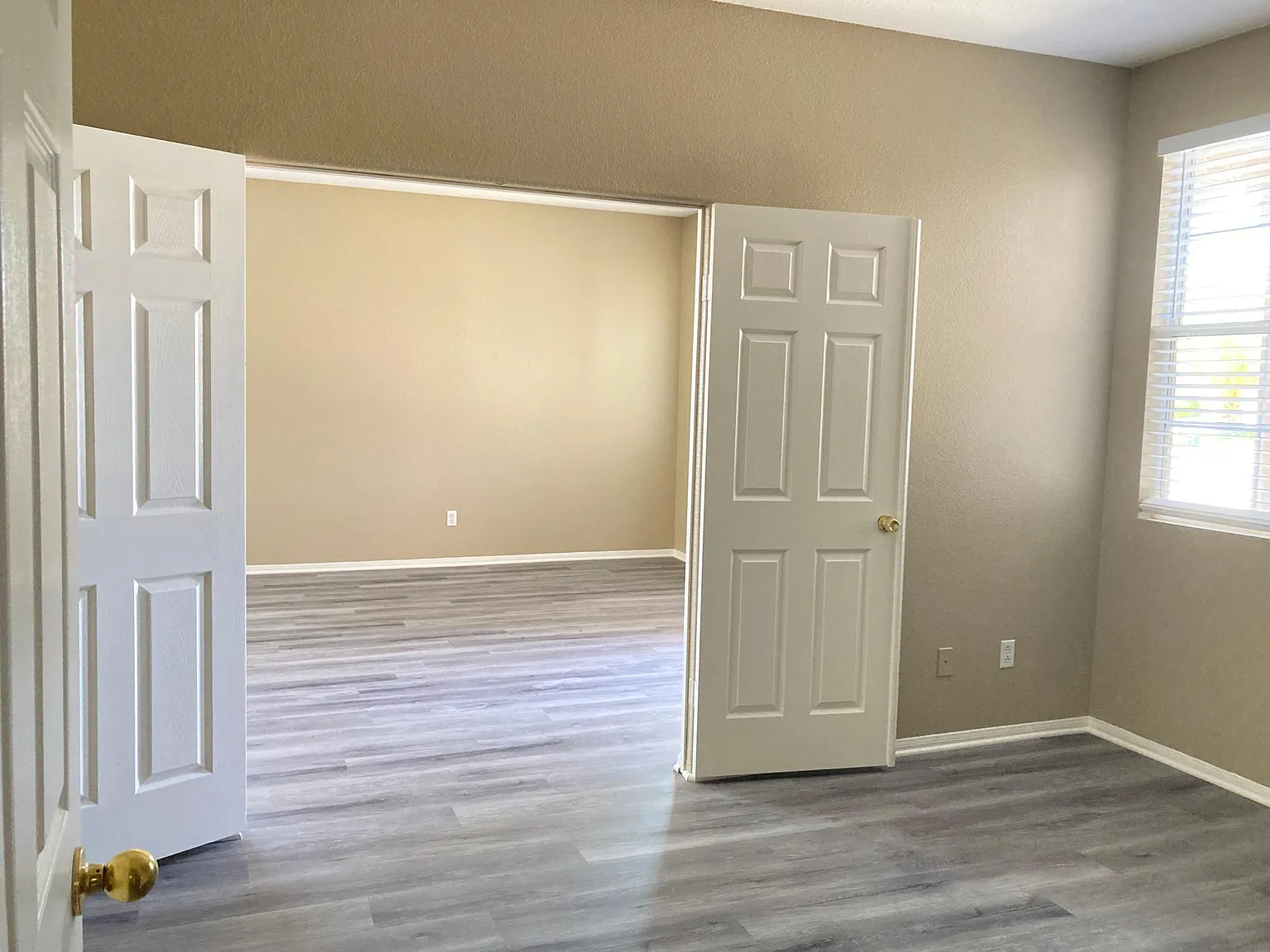 3 bed, 1848 sqft, $2,325 — Photo 3