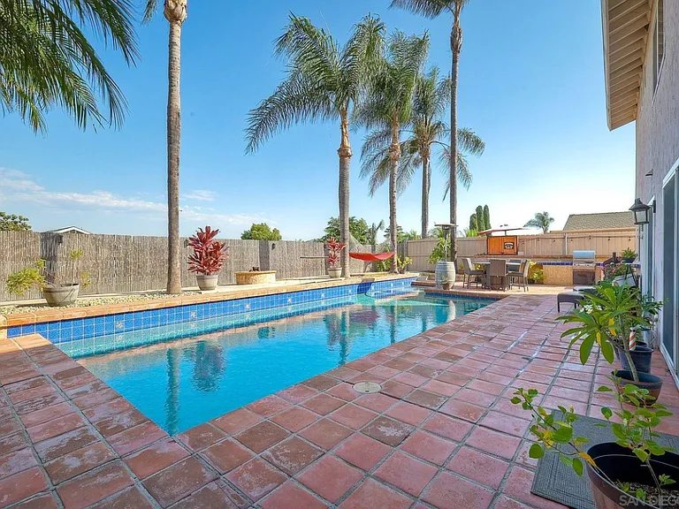 10345 Molino Rd — Photo 9