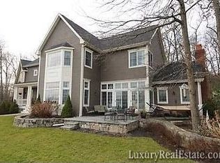 11 Marlin Rd, Sandy Hook, CT 06482