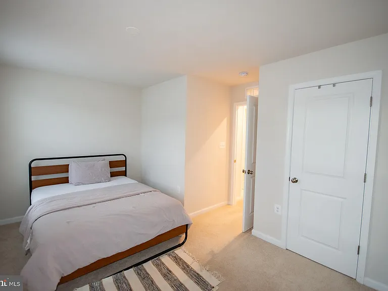 34 Coolidge Ave — Photo 24