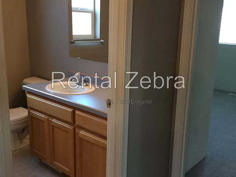 2279 NE Cherry Loop — Photo 8