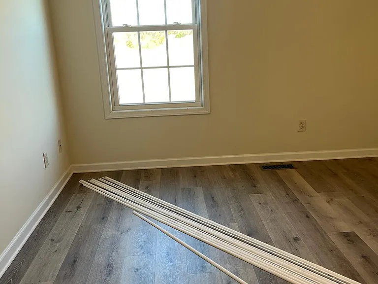 109 Joyce Dr — Photo 9