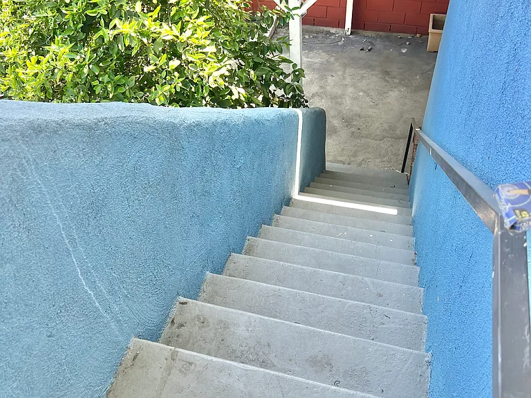 3990 S Normandie Ave — Photo 12