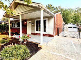 716 Glengarry Dr, Fairdale, KY 40118