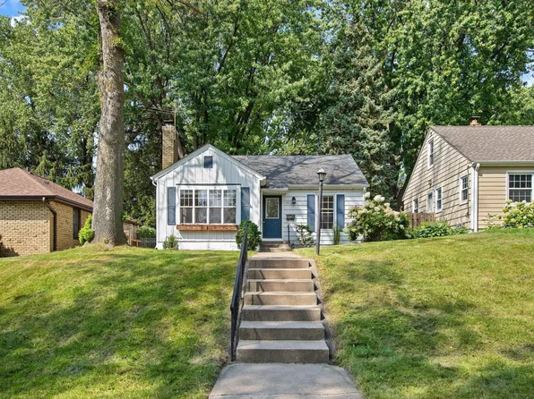 2713 Ewing Ave N, Robbinsdale, MN 55422
