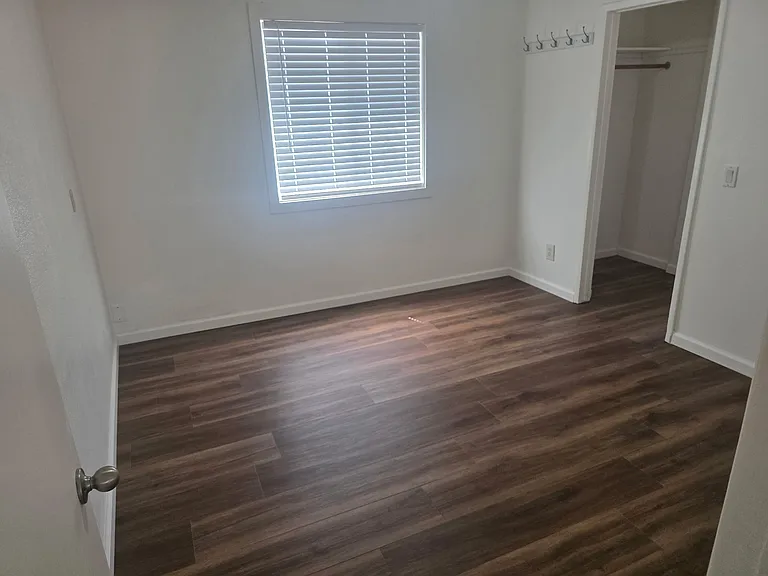 375 Ramona Ave — Photo 4
