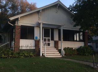 910 S Redman Ave, Marshall, MO 65340